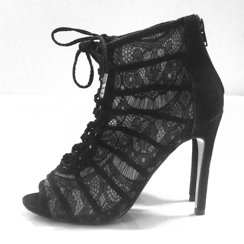 JUSTFABULOUS suede& lace peep-toe booties SZ 7 - Picture 1 of 6